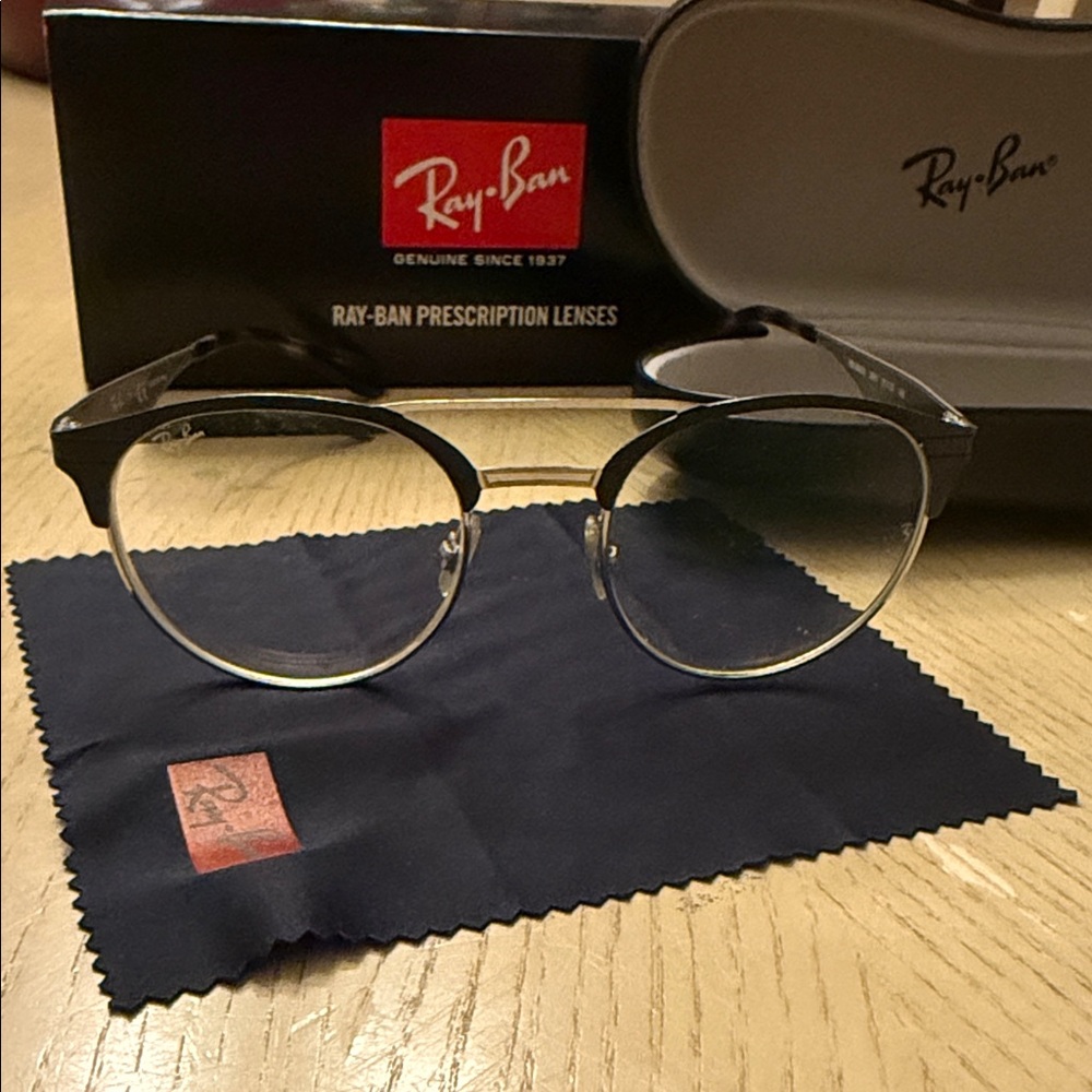 Ray-Ban Black and Silver Eyewear
